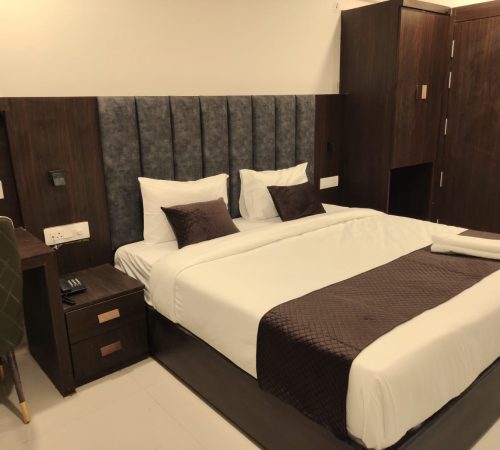 WhatsApp Image 2025-11-10 at 5.31.01 PM